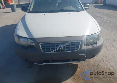 2001 Volvo V70 Xc из США, поврежденный, VIN YV1SZ58D711043453